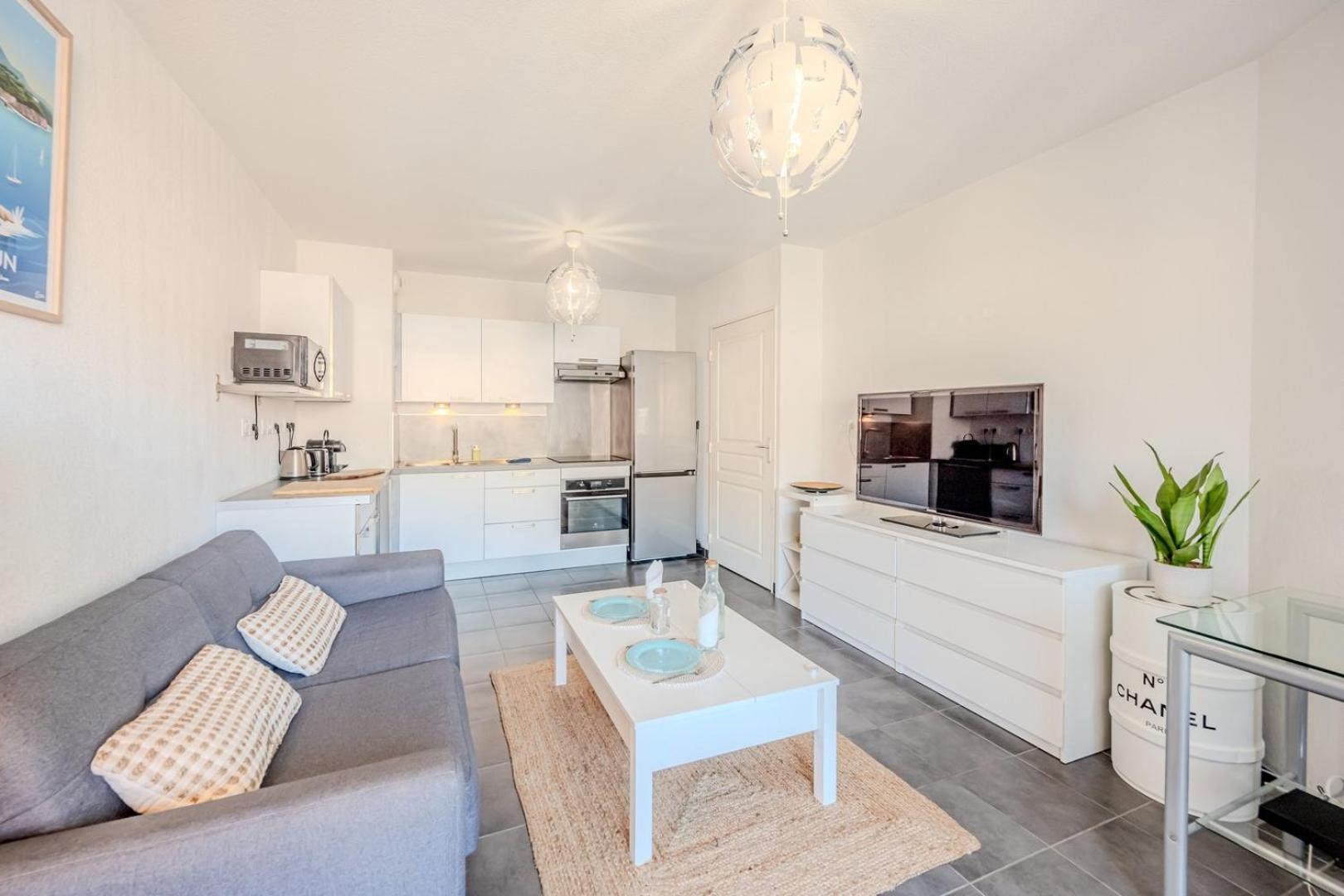 Apartamento Le Neroli T2 Dernier Etage Avec Terrasse Et Garage Tolón Exterior foto