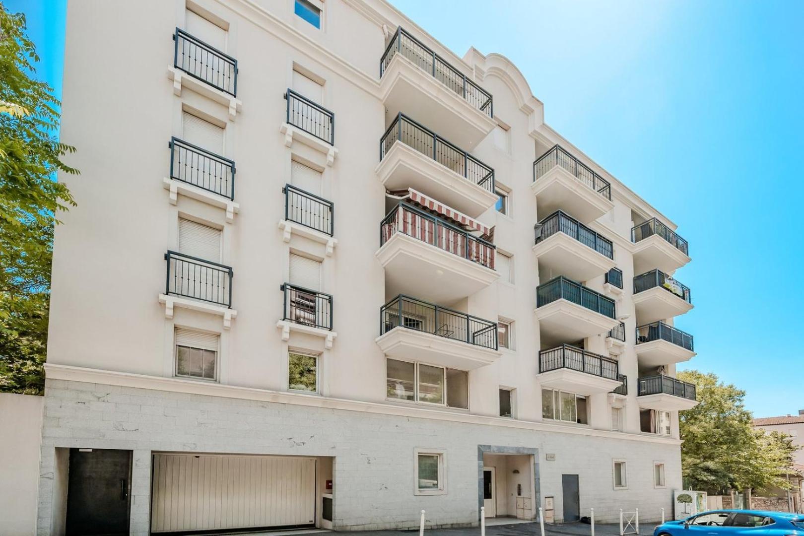 Apartamento Le Neroli T2 Dernier Etage Avec Terrasse Et Garage Tolón Exterior foto